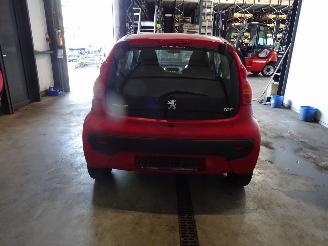 Peugeot 107 1.0 picture 2