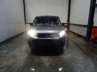 Auto da rottamare Peugeot Partner 1.5 HDI 2021/3