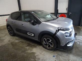 Coche siniestrado Citroën C3 1.2 VTI 2022/3