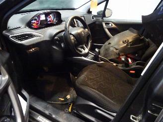 Peugeot 2008 1.2 vti picture 6