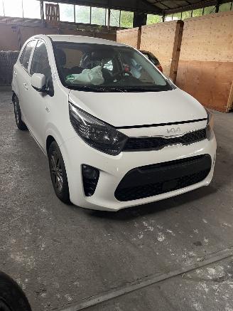 Kia Picanto 1.0 DPI picture 2