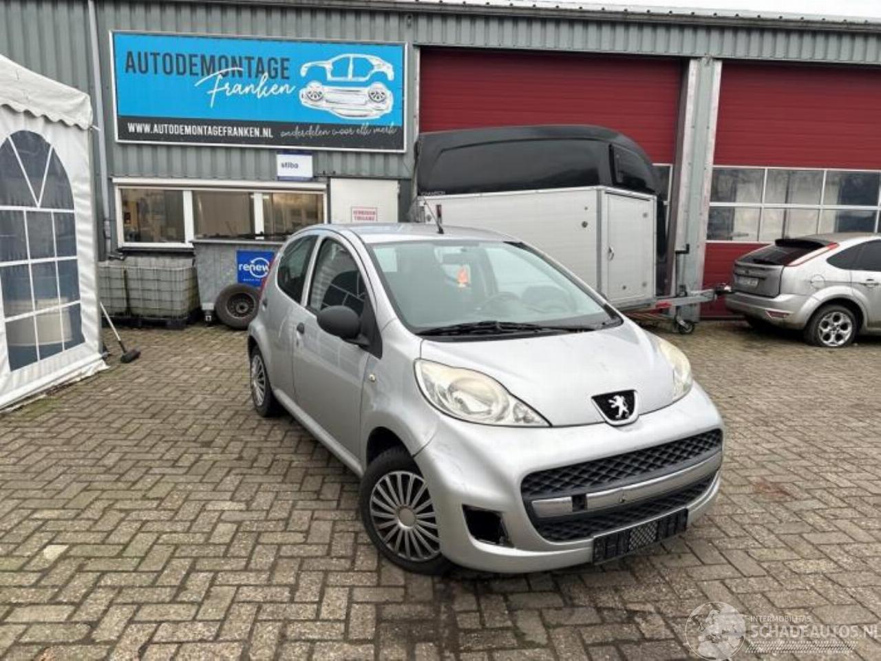 Peugeot 107 107, Hatchback, 2005 / 2014 1.0 12V