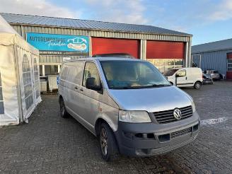 Vrakbiler auto Volkswagen Transporter Transporter T5, Van, 2003 / 2015 1.9 TDi 2005/2