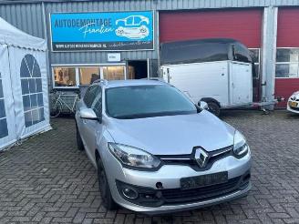 demontáž osobní automobily Renault Mégane Megane III Grandtour (KZ), Combi 5-drs, 2008 / 2016 1.5 dCi 110 2014/10