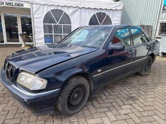 Mercedes C-klasse C (W202), Sedan, 1993 / 2000 1.8 C-180 16V picture 3