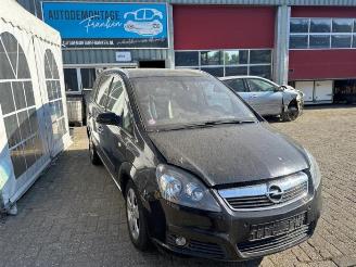 demontáž osobní automobily Opel Zafira Zafira (M75), MPV, 2005 / 2015 2.2 16V Direct Ecotec 2007/10