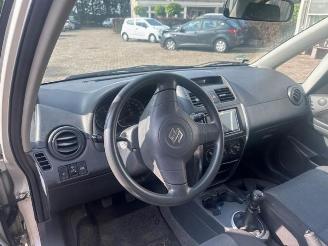 Suzuki SX4 SX4, Sedan, 2007 1.6 16V VVT Comfort,Exclusive picture 4