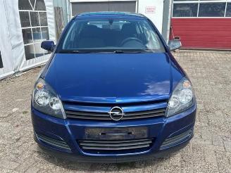 Opel Astra Astra H (L48), Hatchback 5-drs, 2004 / 2014 1.6 16V Twinport picture 2