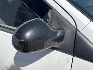 Renault Twingo Twingo II (CN), Hatchback 3-drs, 2007 / 2014 1.2 16V picture 21