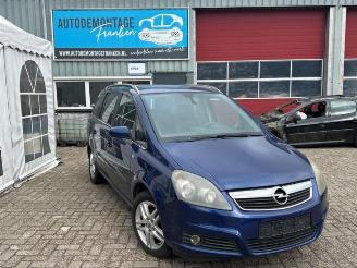 Auto da rottamare Opel Zafira Zafira (M75), MPV, 2005 / 2015 2.2 16V Direct Ecotec 2006/11