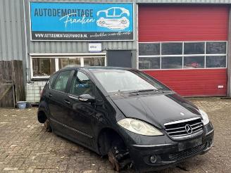 Vrakbiler auto Mercedes A-klasse A (W169), Hatchback, 2004 / 2012 1.7 A-170 5-Drs. 2004/10