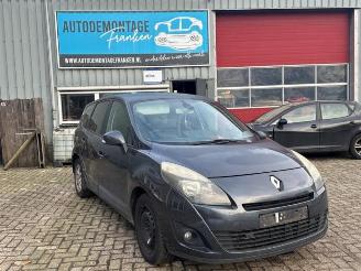  Renault Grand-scenic Grand Scenic III (JZ), MPV, 2009 / 2016 2.0 16V CVT 2009/7