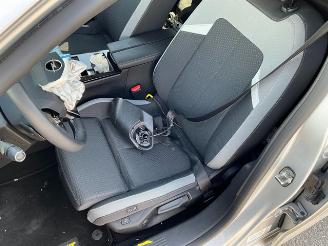 Opel Astra Business picture 8