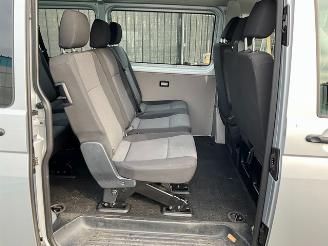 Volkswagen Transporter 2.0 TDi Kombi picture 14