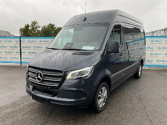 skadebil bedrijf Mercedes Sprinter 317 CDI RWD PRO L2H2 LEDER NAV AUTO 3.5T TREKHAAK BPM VRIJ! 2024/12