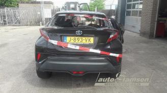 Toyota C-HR C-HR (X1,X5), SUV, 2016 1.8 16V Hybrid picture 4