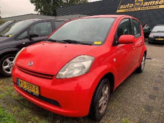 krockskadad bil auto Daihatsu Sirion  2008/4