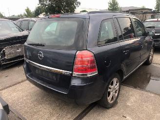 Opel Zafira  picture 4