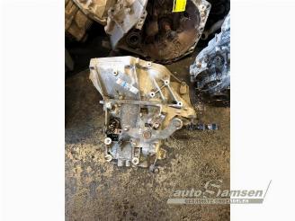 Suzuki Celerio Celerio (LF), Hatchback 5-drs, 2014 1.0 12V Dualjet picture 8