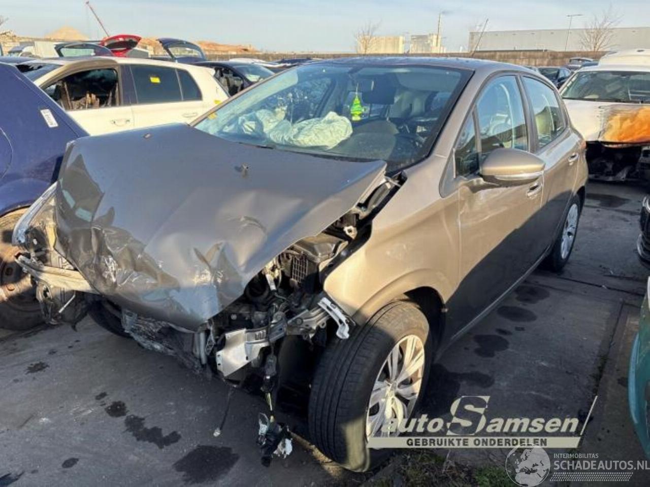 Peugeot 208 208 I (CA/CC/CK/CL), Hatchback, 2012 / 2019 1.2 Vti 12V PureTech 82