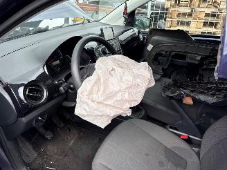 Volkswagen Up!  picture 8