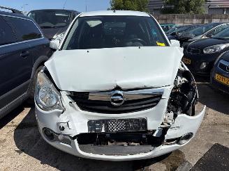 Opel Agila  picture 2