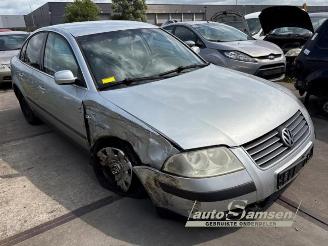 Volkswagen Passat Passat (3B3), Sedan, 2000 / 2005 2.0 20V picture 2
