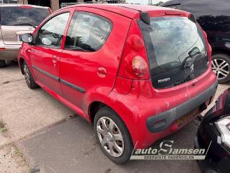 Peugeot 107 107, Hatchback, 2005 / 2014 1.0 12V picture 2