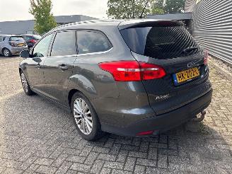 Ford Focus  picture 3