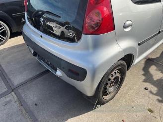 Peugeot 107 107, Hatchback, 2005 / 2014 1.0 12V picture 13