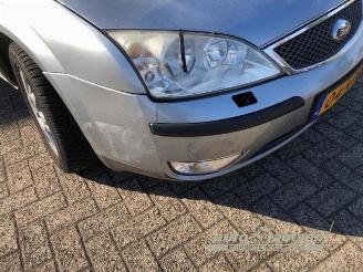 Ford Mondeo Mondeo III, Hatchback, 2000 / 2007 2.0 16V picture 2