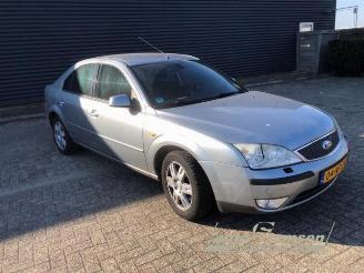 demontáž osobní automobily Ford Mondeo Mondeo III, Hatchback, 2000 / 2007 2.0 16V 2004/1