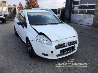 Fiat Grande Punto Grande Punto (199), Hatchback, 2005 1.2 picture 2