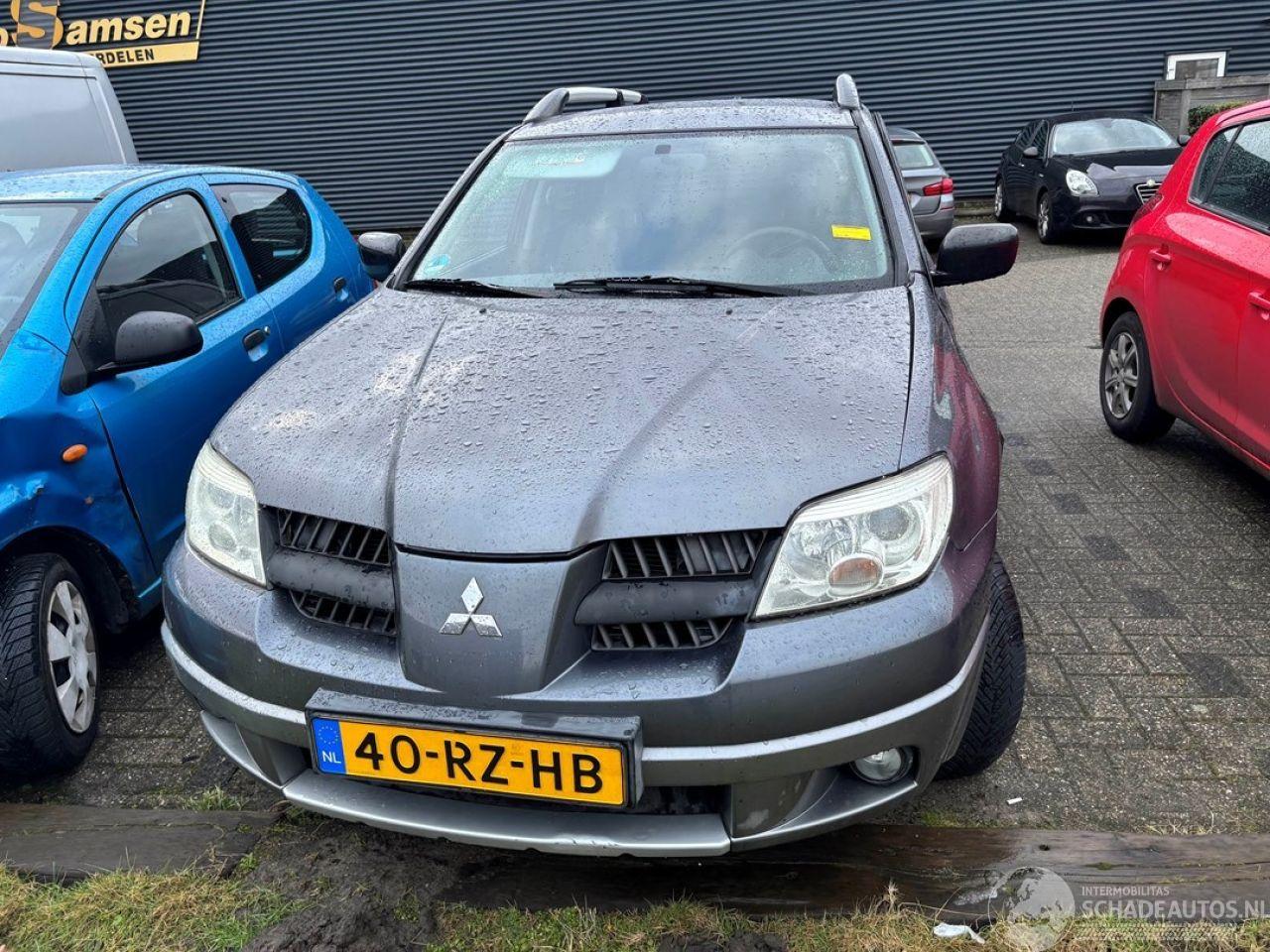 Mitsubishi Outlander 