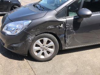 Coche accidentado Opel Meriva  2011/4