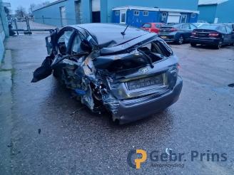 Toyota Yaris Yaris III (P13), Hatchback, 2010 / 2020 1.0 12V VVT-i picture 3