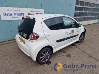 Toyota Aygo Aygo (B10), Hatchback, 2005 / 2014 1.0 12V VVT-i picture 2