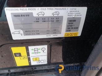 Peugeot 308 308 (L3/L8/LB/LH/LP), Hatchback 5-drs, 2013 / 2021 1.6 BlueHDi 120 picture 6