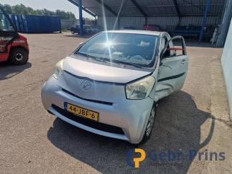 Toyota iQ iQ, Hatchback 3-drs, 2009 / 2015 1.0 12V VVT-i picture 3