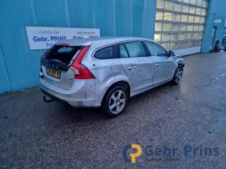demontáž osobní automobily Volvo V-60 V60 I (FW/GW), Combi, 2010 / 2018 2.0 D3 20V 2012/5