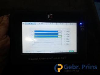 Peugeot 308 308 SW (L4/L9/LC/LJ/LR), Combi 5-drs, 2014 / 2021 1.2 12V e-THP PureTech 110 picture 5