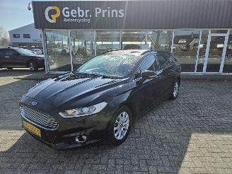Damaged car Ford Mondeo 1.0 EcoBoost 12V Combi/o  Benzine 998cc 92kW (125pk) FWD 2016/1