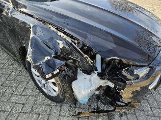 Ford Mondeo 1.0 EcoBoost 12V Combi/o  Benzine 998cc 92kW (125pk) FWD picture 4