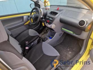 Peugeot 107 107, Hatchback, 2005 / 2014 1.0 12V picture 6