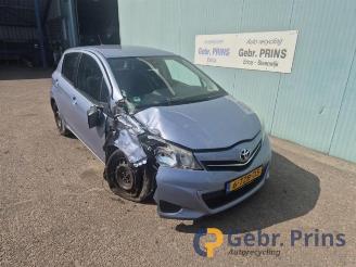 Toyota Yaris Yaris III (P13), Hatchback, 2010 / 2020 1.33 16V Dual VVT-I picture 4