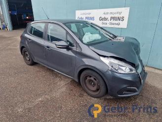 Peugeot 208 208 I (CA/CC/CK/CL), Hatchback, 2012 / 2019 1.6 Blue HDi 100 picture 2