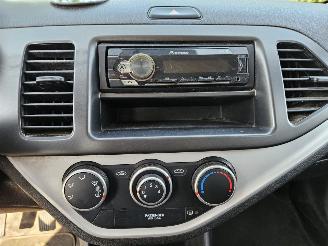 Kia Picanto 1.0 12V Hatchback  Benzine 998cc 51kW (69pk) FWD picture 12