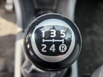 Volkswagen Up! 1.0 12V 60 Hatchback  Benzine 999cc 44kW (60pk) FWD picture 13