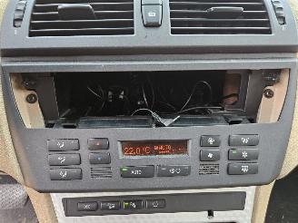 BMW X3 3.0i xDrive 24V SUV  Benzine 2.979cc 170kW (231pk) 4x4 2003-09/2006-07 (PA91; PA92; PA93) M54B30; 306S3 picture 12