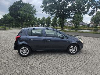 Opel Corsa 1.4 16V Twinport Hatchback  Benzine 1.364cc 66kW (90pk) FWD picture 5